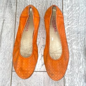 Sabrinas Women's Orange Flats. Fair condition, see photos.